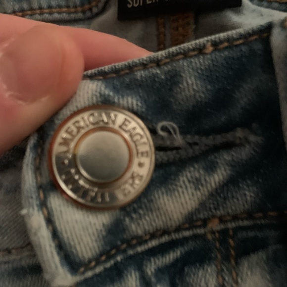 American Eagle Stretchy Jeans - Picture 4 of 6